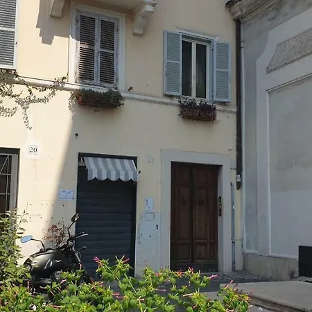 Luxury House Colosseo-3